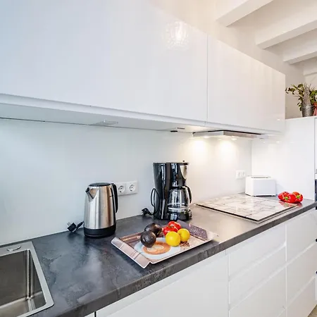 Prora - Wohnung Mit Meerblick Und Waschmaschine - Ostsee Bernstein 아파트 빈츠